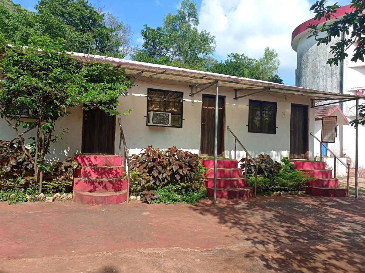 Golden Resort And Farm Nashik Exterior photo